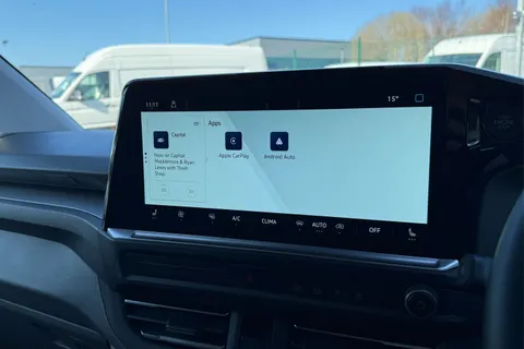 DG75BXY Volkswagen Transporter 2.0 TDI 110 Commerce Pro Van Thumbnail #52