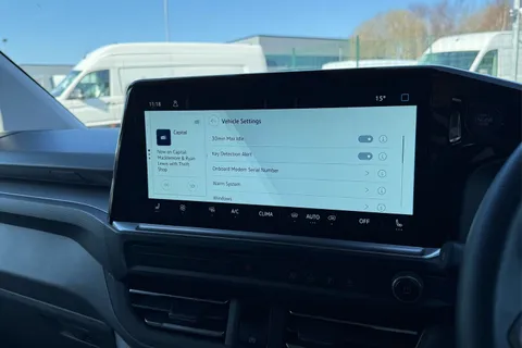 DG75BXY Volkswagen Transporter 2.0 TDI 110 Commerce Pro Van Thumbnail #58