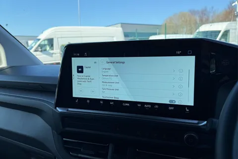 DG75BXY Volkswagen Transporter 2.0 TDI 110 Commerce Pro Van Thumbnail #59