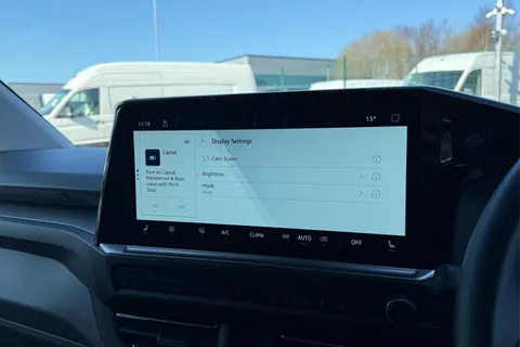 DG75BXY Volkswagen Transporter 2.0 TDI 110 Commerce Pro Van Thumbnail #60