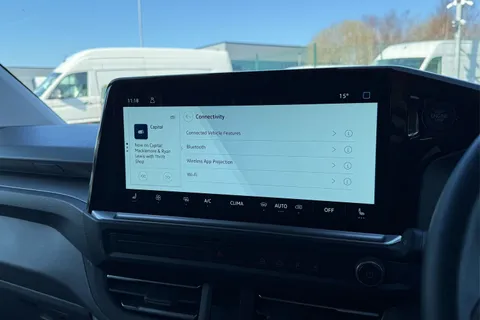 DG75BXY Volkswagen Transporter 2.0 TDI 110 Commerce Pro Van Thumbnail #61