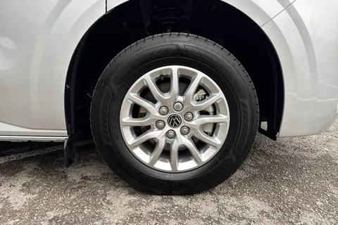 PJ25UUL Volkswagen Transporter 2.0 TDI 110 Commerce Pro Van Thumbnail #10