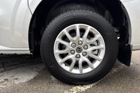 PJ25UUL Volkswagen Transporter 2.0 TDI 110 Commerce Pro Van Thumbnail #12