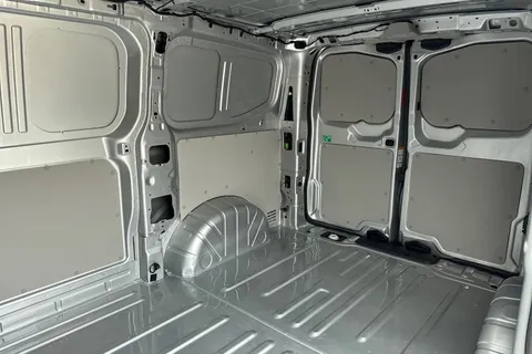 PJ25UUL Volkswagen Transporter 2.0 TDI 110 Commerce Pro Van Thumbnail #19