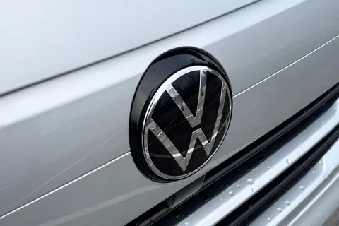 PJ25UUL Volkswagen Transporter 2.0 TDI 110 Commerce Pro Van Thumbnail #25