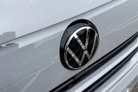 PN75MXM Volkswagen Transporter 2.0 TDI 150 Commerce Pro Van Thumbnail #25