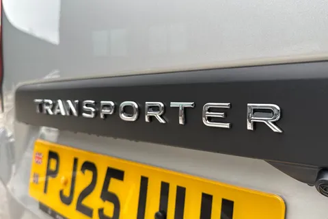 PJ25UUL Volkswagen Transporter 2.0 TDI 110 Commerce Pro Van Thumbnail #30