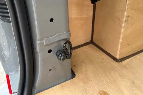 PN75MXM Volkswagen Transporter 2.0 TDI 150 Commerce Pro Van Thumbnail #32