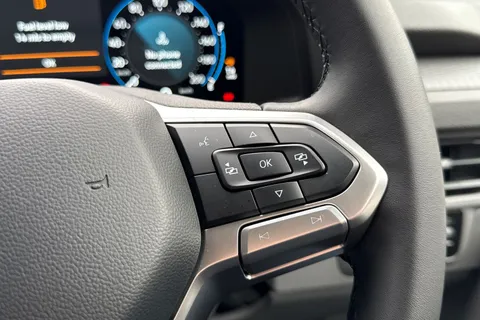 PJ25UUL Volkswagen Transporter 2.0 TDI 110 Commerce Pro Van Thumbnail #37