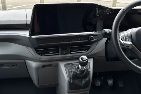 PN75MXM Volkswagen Transporter 2.0 TDI 150 Commerce Pro Van Thumbnail #38