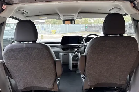 PN75MXM Volkswagen Transporter 2.0 TDI 150 Commerce Pro Van Thumbnail #39