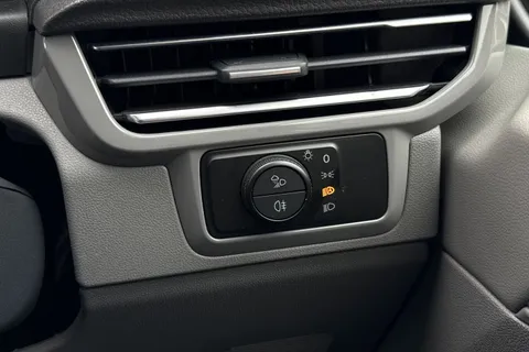 PN75MXM Volkswagen Transporter 2.0 TDI 150 Commerce Pro Van Thumbnail #42