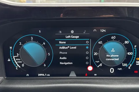 PN75MXM Volkswagen Transporter 2.0 TDI 150 Commerce Pro Van Thumbnail #44