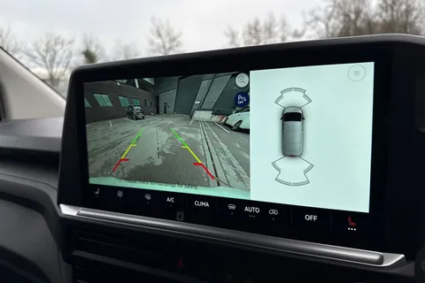 PJ25UUL Volkswagen Transporter 2.0 TDI 110 Commerce Pro Van Thumbnail #47