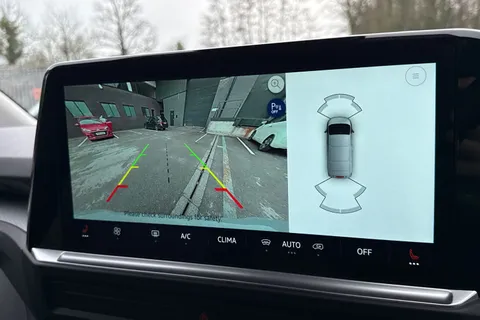 PN75MXM Volkswagen Transporter 2.0 TDI 150 Commerce Pro Van Thumbnail #48