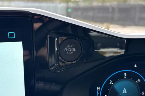 PN75MXM Volkswagen Transporter 2.0 TDI 150 Commerce Pro Van Thumbnail #50