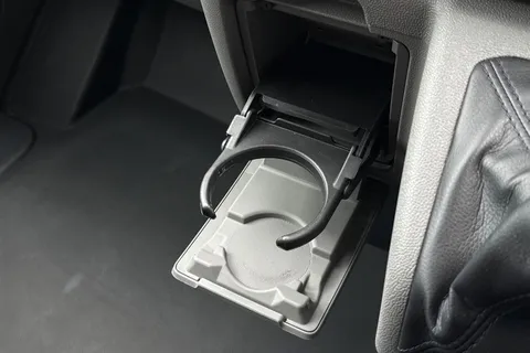 PN75MXM Volkswagen Transporter 2.0 TDI 150 Commerce Pro Van Thumbnail #51