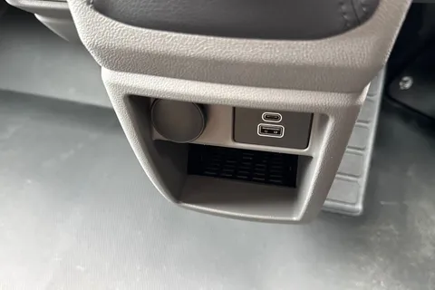 PN75MXM Volkswagen Transporter 2.0 TDI 150 Commerce Pro Van Thumbnail #55