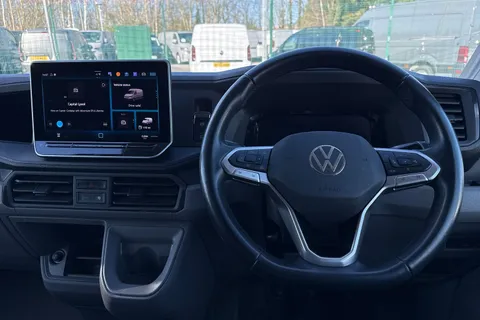 DE25YNO Volkswagen Crafter 2.0 TDI 140PS Commerce Plus High Roof Van Auto Thumbnail #19