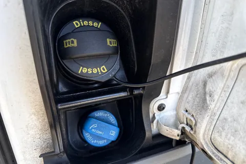 DE25YNO Volkswagen Crafter 2.0 TDI 140PS Commerce Plus High Roof Van Auto Thumbnail #26