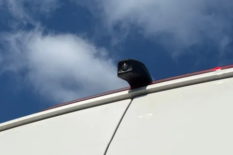 DE25YNO Volkswagen Crafter 2.0 TDI 140PS Commerce Plus High Roof Van Auto Thumbnail #30