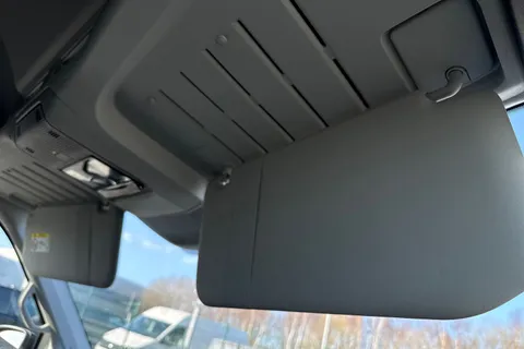 DE25YNO Volkswagen Crafter 2.0 TDI 140PS Commerce Plus High Roof Van Auto Thumbnail #45