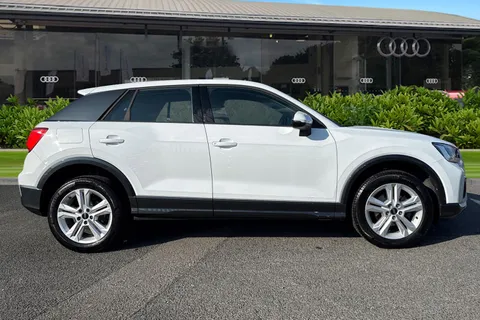 PY22RHO Audi Q2 Sport 35 TFSI  150 PS S tronic Thumbnail #4