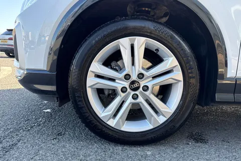 PY22RHO Audi Q2 Sport 35 TFSI  150 PS S tronic Thumbnail #10