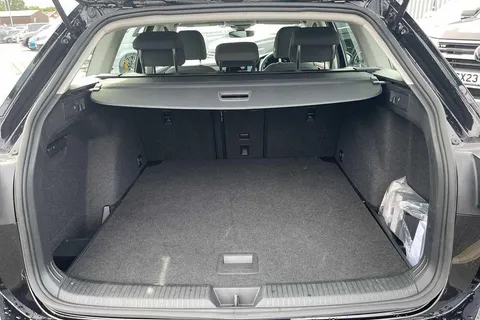 GL72HGM Volkswagen Golf 2.0 TDI Life (115ps) Estate Thumbnail #11