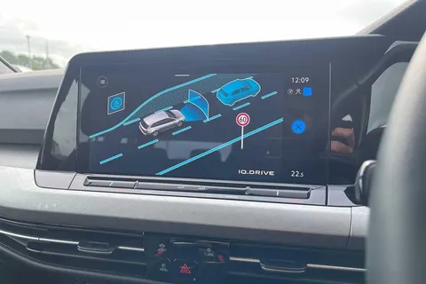 GL72HGM Volkswagen Golf 2.0 TDI Life (115ps) Estate Thumbnail #42