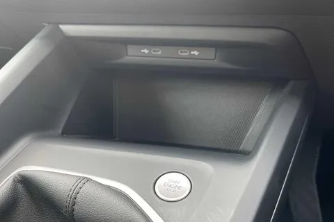 GL72HGM Volkswagen Golf 2.0 TDI Life (115ps) Estate Thumbnail #44