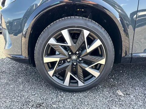  CUPRA Formentor 1.5 eHybrid 25.8kWh V2 DSG Euro 6 (s/s) 5dr Thumbnail #6