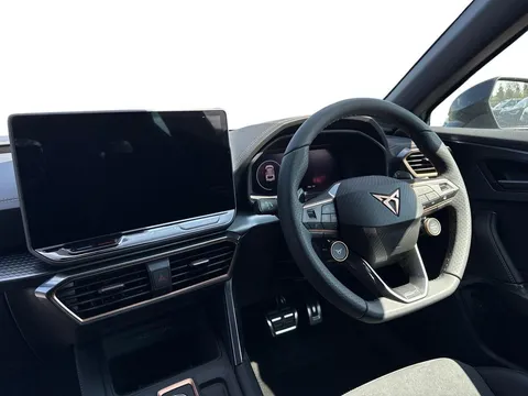  CUPRA Formentor 1.5 eHybrid 25.8kWh V2 DSG Euro 6 (s/s) 5dr Thumbnail #12