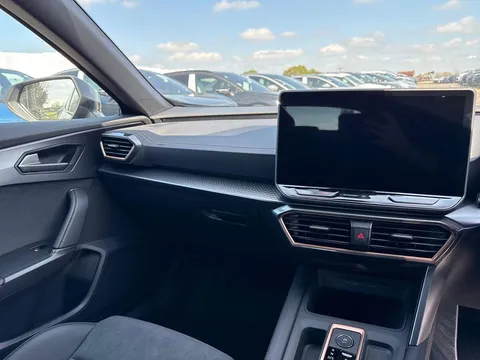  CUPRA Formentor 1.5 eHybrid 25.8kWh V2 DSG Euro 6 (s/s) 5dr Thumbnail #14