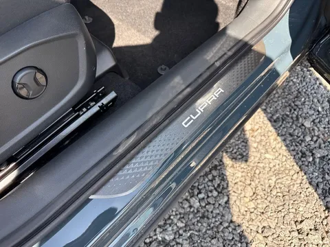  CUPRA Formentor 1.5 eHybrid 25.8kWh V2 DSG Euro 6 (s/s) 5dr Thumbnail #32