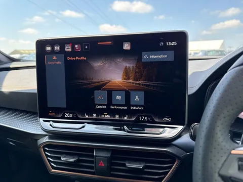  CUPRA Formentor 1.5 eHybrid 25.8kWh V2 DSG Euro 6 (s/s) 5dr Thumbnail #50