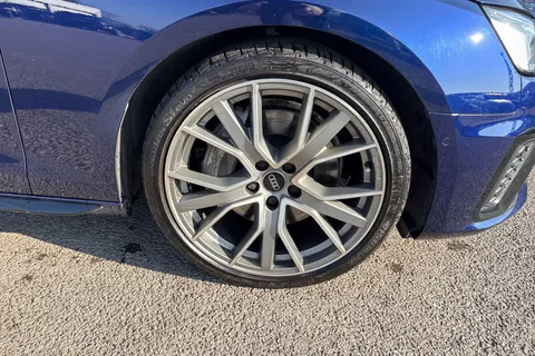 LT23NZG Audi A4 Vorsprung 45 TFSI quattro 265 PS S tronic Thumbnail #11