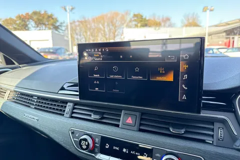 LT23NZG Audi A4 Vorsprung 45 TFSI quattro 265 PS S tronic Thumbnail #40