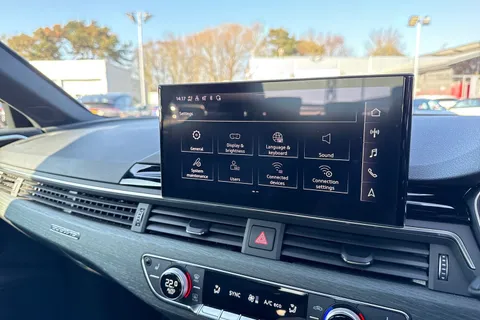 LT23NZG Audi A4 Vorsprung 45 TFSI quattro 265 PS S tronic Thumbnail #51