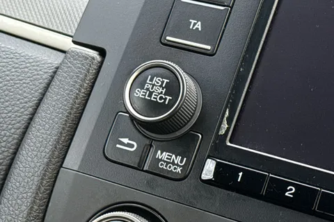 MF67CKE Honda Civic 1.0 VTEC Turbo SE 5dr CVT Thumbnail #40