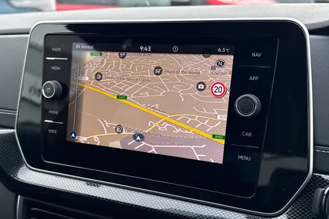 Volkswagen T-Cross 1.5 TSI EVO R-Line DSG Euro 6 (s/s) 5dr Thumbnail #17