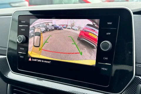 Volkswagen T-Cross 1.5 TSI EVO R-Line DSG Euro 6 (s/s) 5dr Thumbnail #46