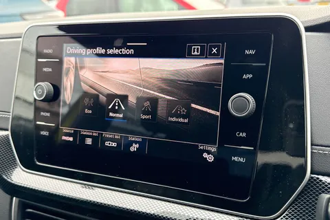 Volkswagen T-Cross 1.5 TSI EVO R-Line DSG Euro 6 (s/s) 5dr Thumbnail #47