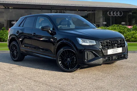 Audi Q2 1.0 TFSI 30 Black Edition Euro 6 (s/s) 5dr Thumbnail #2