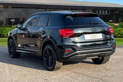 Audi Q2 1.0 TFSI 30 Black Edition Euro 6 (s/s) 5dr Thumbnail #3