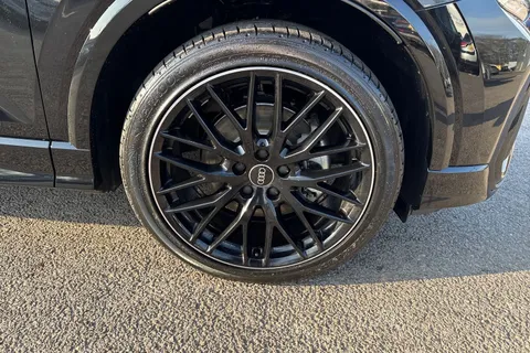 Audi Q2 1.0 TFSI 30 Black Edition Euro 6 (s/s) 5dr Thumbnail #10