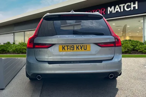 KT19KYU Volvo V90 2.0 T4 GPF Momentum Pro Auto Euro 6 (s/s) 5dr Thumbnail #5