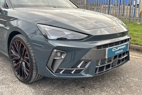 KW25OKJ CUPRA Leon 1.5 eTSI V3 DSG Euro 6 (s/s) 5dr Thumbnail #9