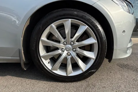 KT19KYU Volvo V90 2.0 T4 GPF Momentum Pro Auto Euro 6 (s/s) 5dr Thumbnail #11