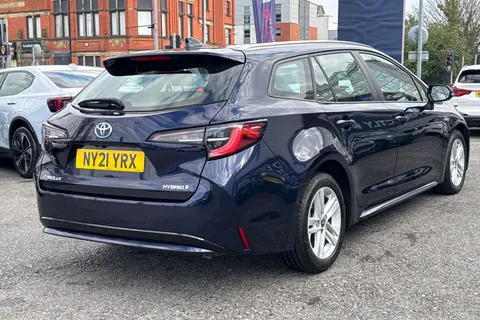 NY21YRX Toyota Corolla 1.8 VVT-h Icon Tech Touring Sports CVT Euro 6 (s/s) 5dr Thumbnail #31